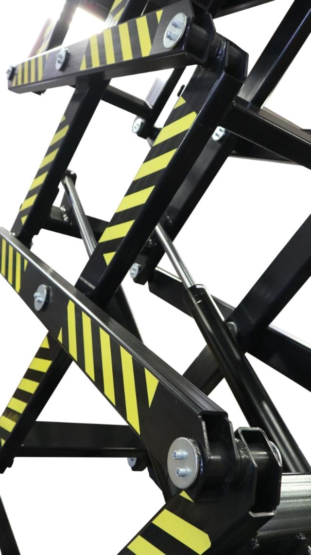 ILD400-4 vertical lift table